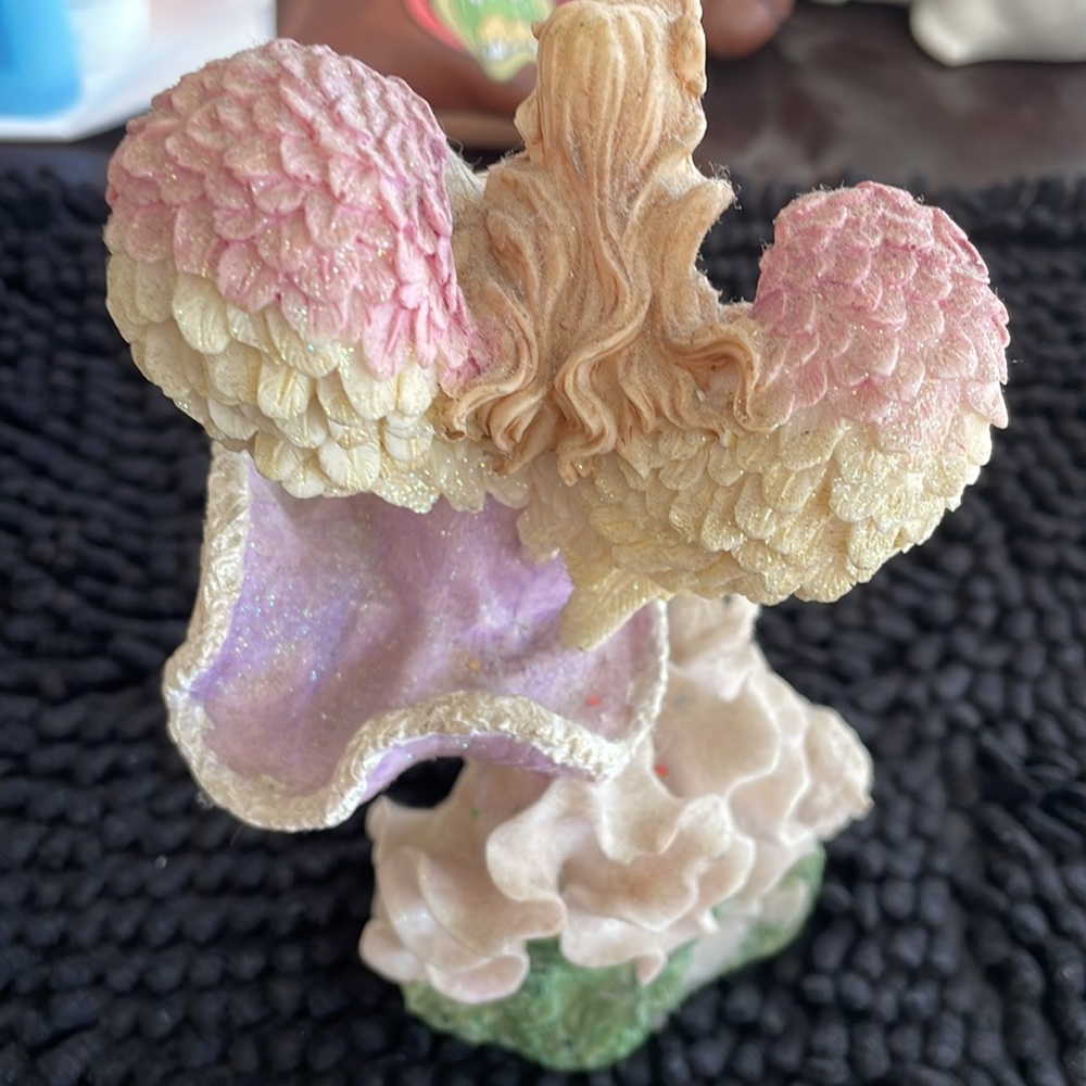 Angel - Picture 3 of 3